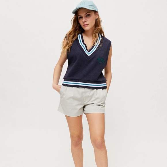 Urban Outfitters Badminton Sweater Vest Size S NWT - Picture 2 of 8